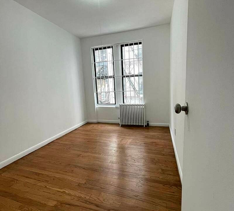 1st image of 189 E 3rd St #2I