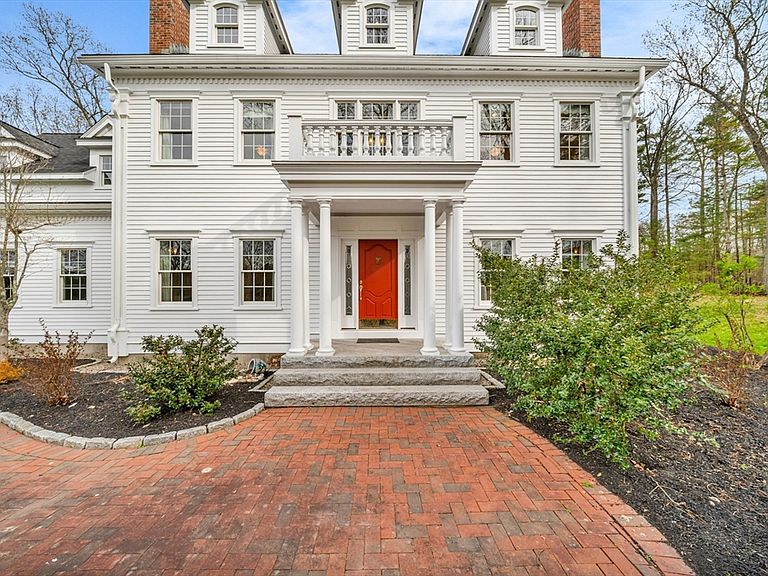 Listing photo 2