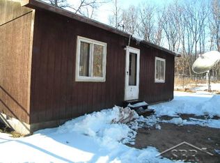 11173 Maple Ln, Gladwin, MI 48624