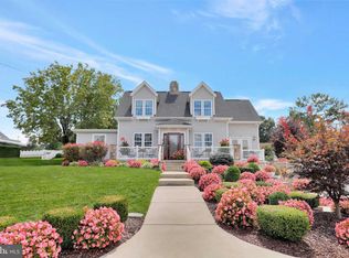 913 W Main St, Luray, VA 22835