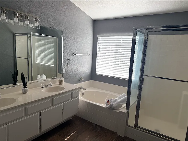 14331 Aaron Ct — Photo 9