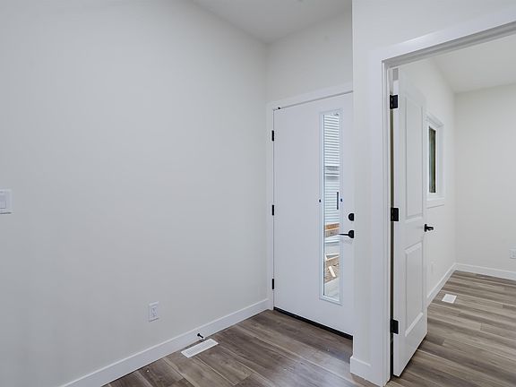 3rd image of 428 27th St NW