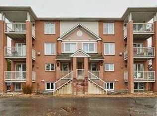 1640 Locksley Ln, Ottawa, ON K1J1B6