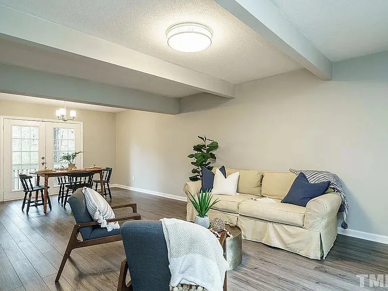 1219 Fernridge Dr — Photo 10