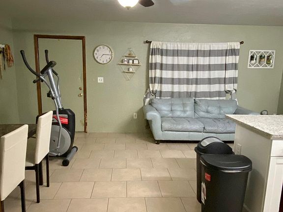 3rd image of 821 NW 13th St APT 5