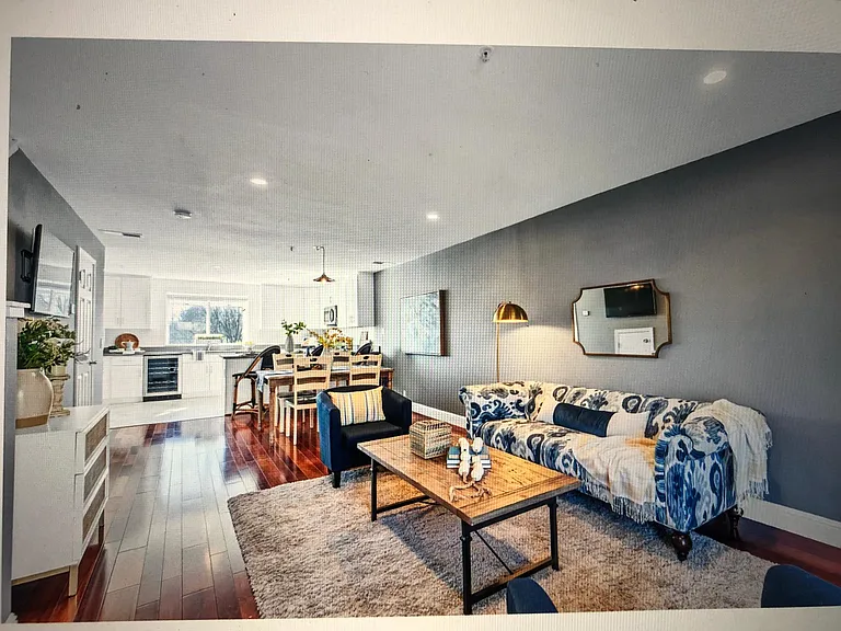 1128 Pear Tree Ln — Photo 7