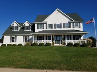802 S Sampson St, Tremont, IL 61568