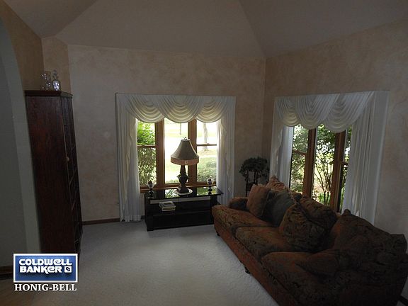 2nd image of 91 Pleasant Hill Ct