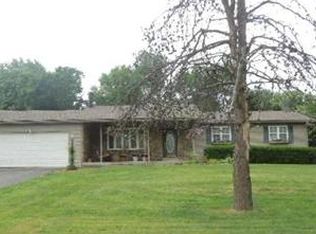 125 Meadow Ln, Shepherdsville, KY 40165