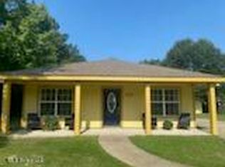 6449 Oak Rd, Pass Christian, MS 39571