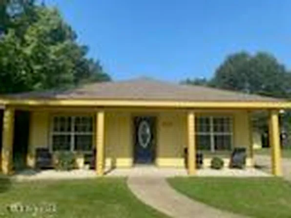 6449 Oak Rd, Pass Christian, MS 39571
