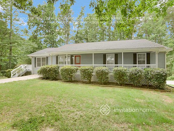 3rd image of 2010 Carriage Way