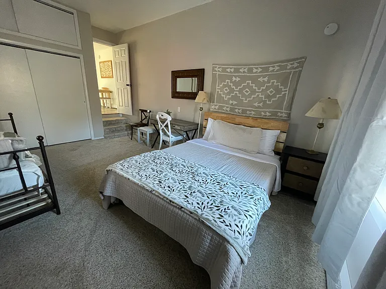 Main Extra large Bedroom
