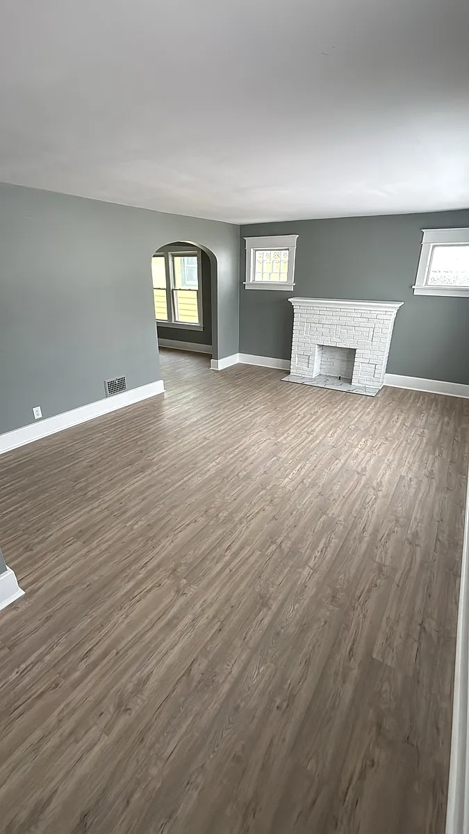 Building Photo - 299 Nassau Ave #1