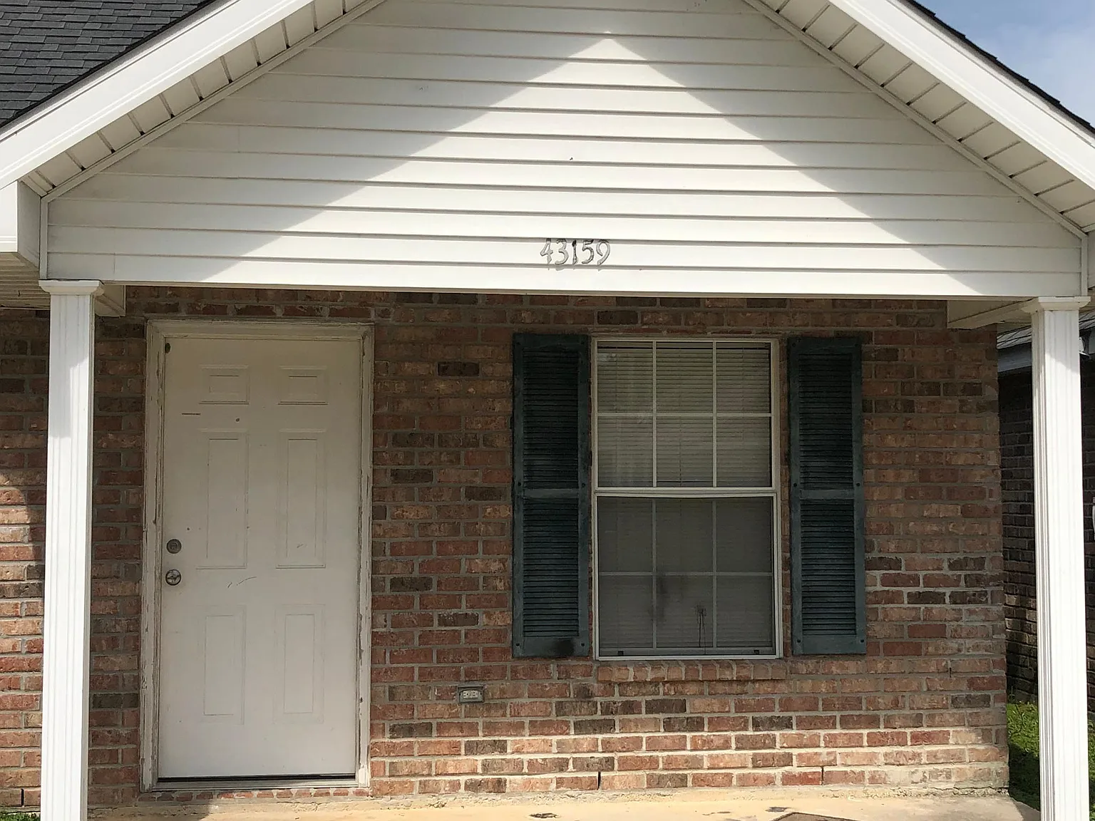 1 bed, 950 sqft, $995 — Photo 1