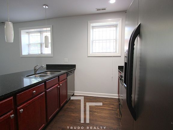 4th image of 7357 N Ashland Blvd