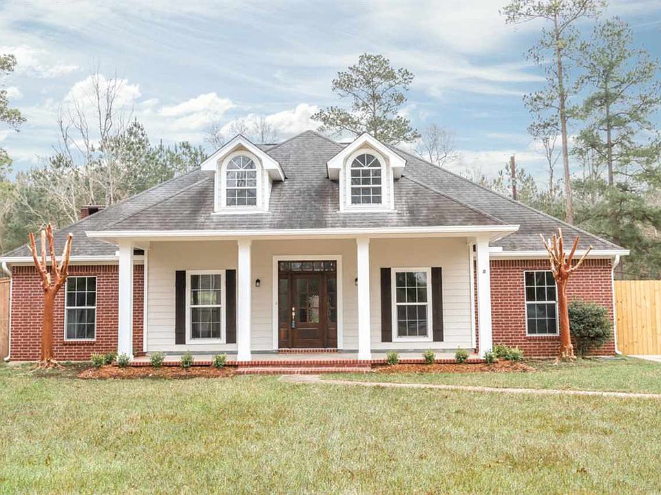 1st image of 1319 Woodcrest Dr