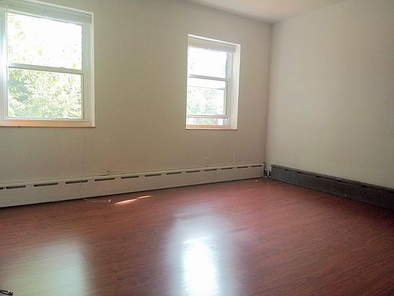 2nd image of 5464 Stanton Ave