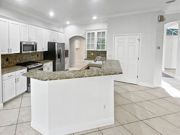 2nd image of 4605 River Overlook Dr