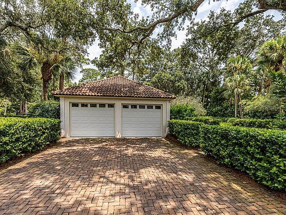 2nd image of 2808 Sea Island Dr