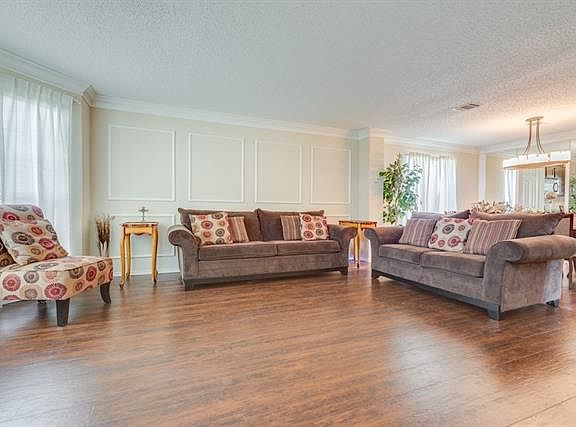 4th image of 7202 Dartmouth Dr