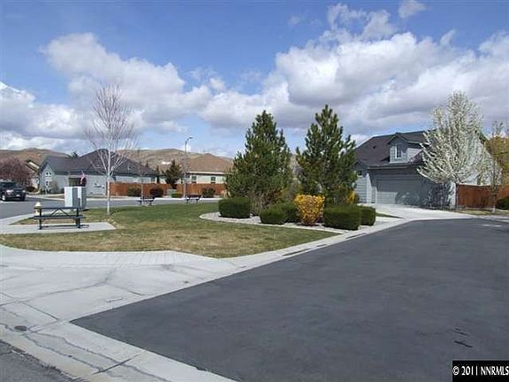 3rd image of 5374 Desert Peach Dr