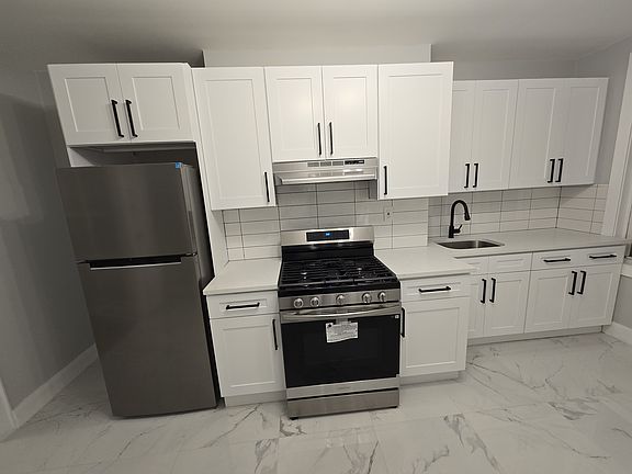 2nd image of 353 8th St #2F