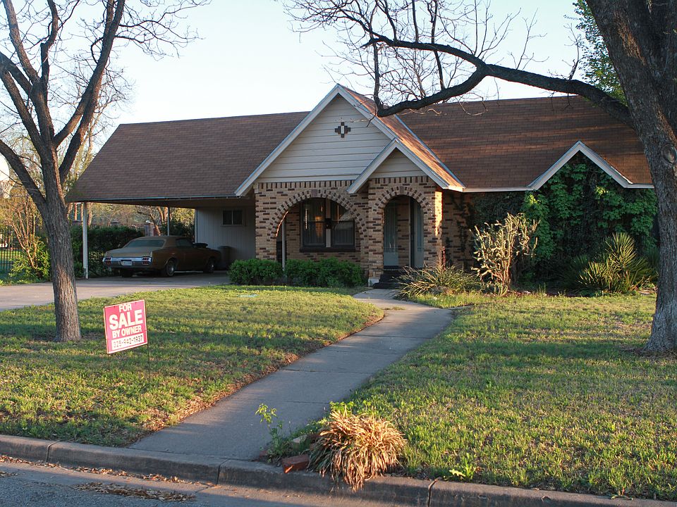 1st image of 209 Glenmore Dr