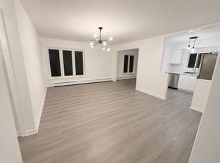 2250 W Arthur Ave APT 1A, Chicago, IL 60645