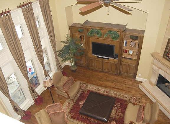 2nd image of 4119 Forest Park Ln