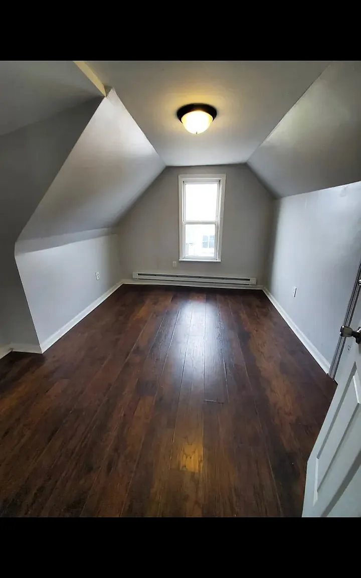 1 bed, $1,295 — Photo 3