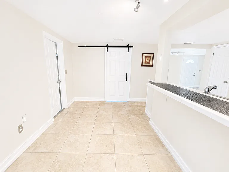 3711 Redwood Dr — Photo 7