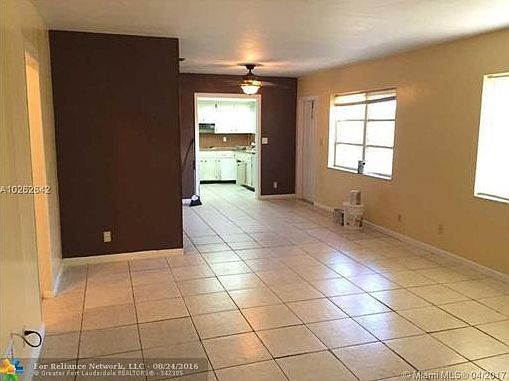 3rd image of 120 NE 9th Ave