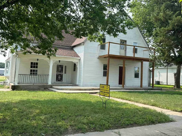 416 N 6th St, Indianola, NE 69034