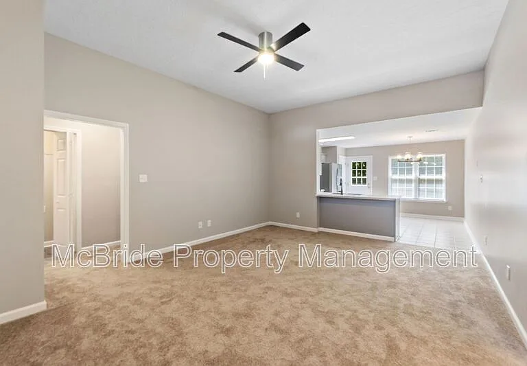 2908 Carey Ct — Photo 3
