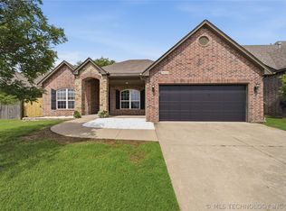 3608 S 16th St, Broken Arrow, OK 74012
