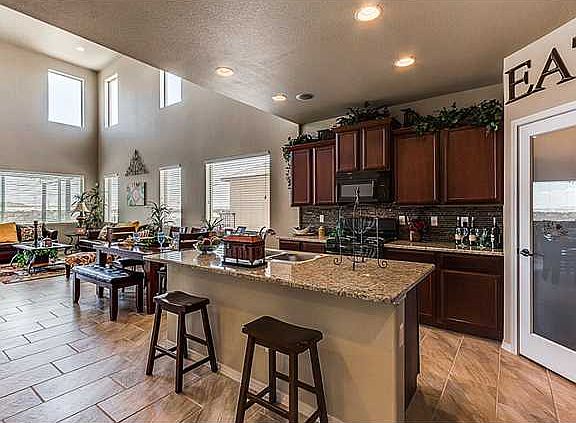 4th image of 3804 Loma Caldera Dr