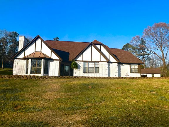 2nd image of 621 Justice Rd