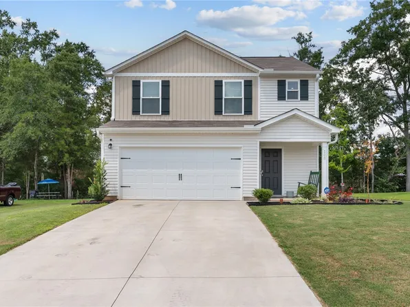 105 Brooks Ct, Laurens, SC 29360