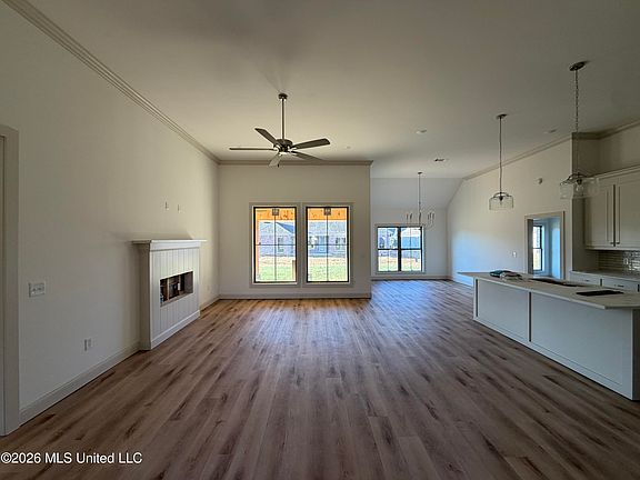2nd image of 311 Brookfield Cir