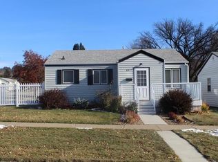 831 N 19th St, Bismarck, ND 58501