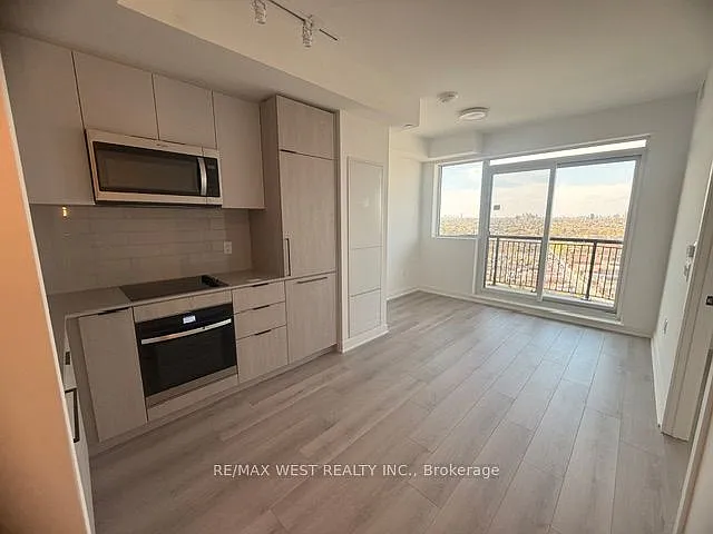 1185 Dupont St #2103 — Photo 9