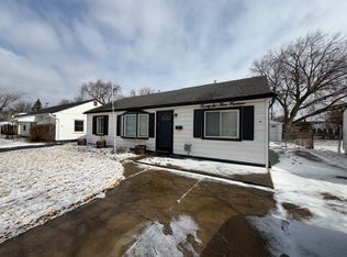 26314 Waldorf St, Roseville, MI 48066