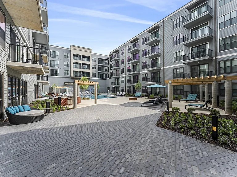 Eclipse Residences — Photo 17
