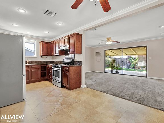 2nd image of 6298 Lake Ariana Ave