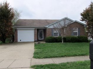 156 Charmac Rd, Versailles, KY 40383