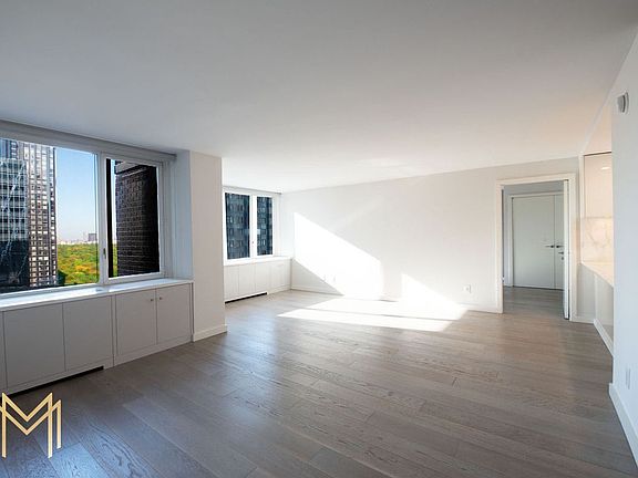 3rd image of 322 W 57th St #34M1