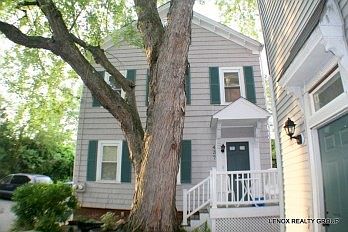3rd image of 437 W Fountain St
