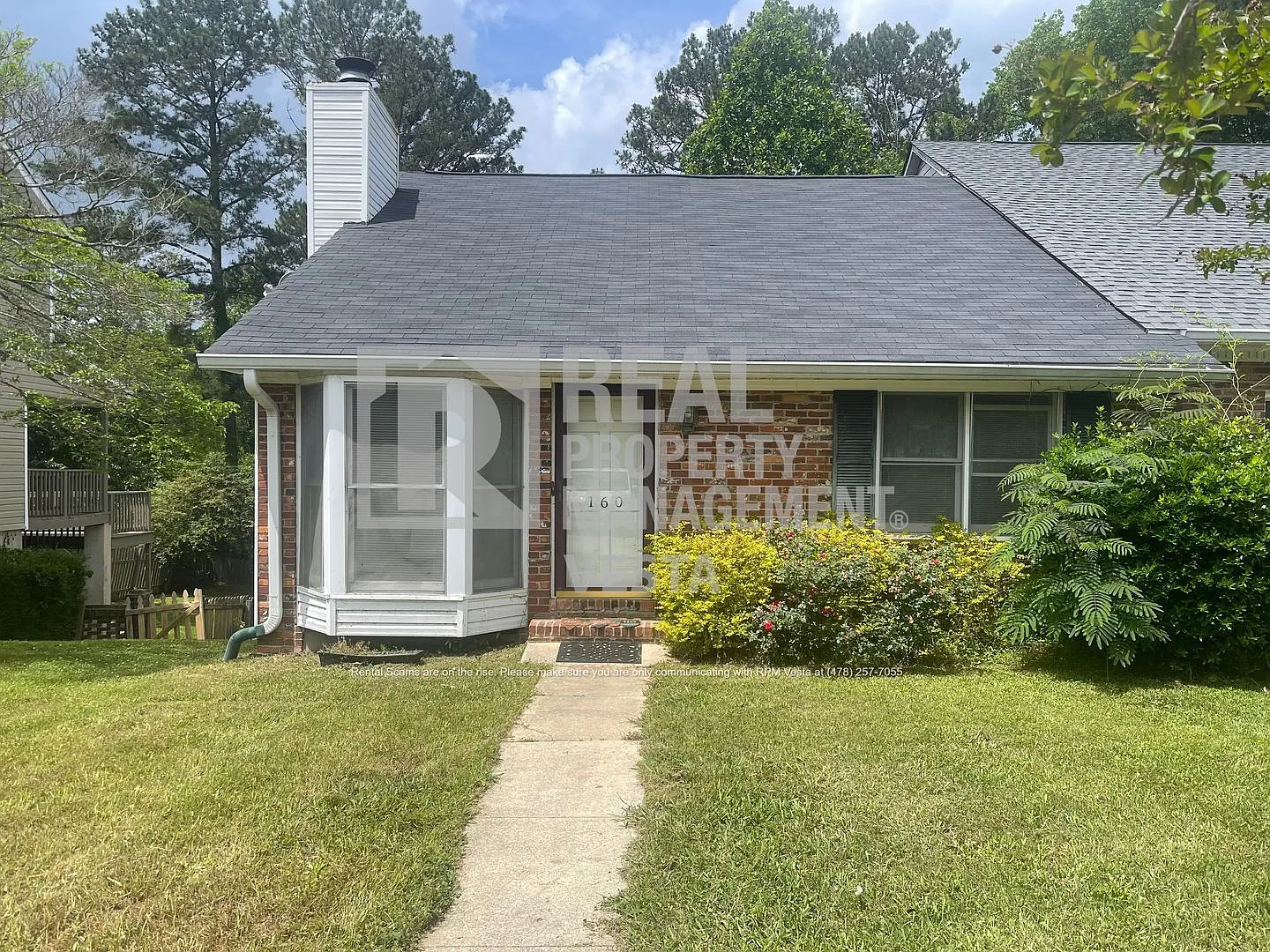 2 bed, 2.0 bath, 1176 sqft, $1,300 — Photo 1