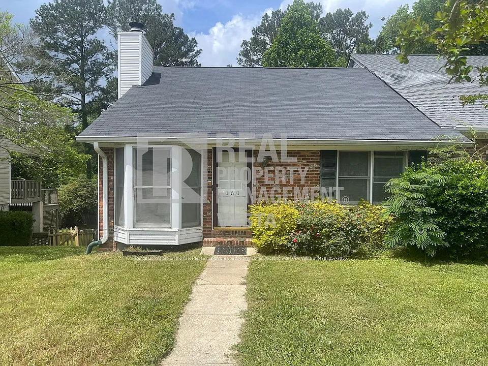 160 N Springs Ct